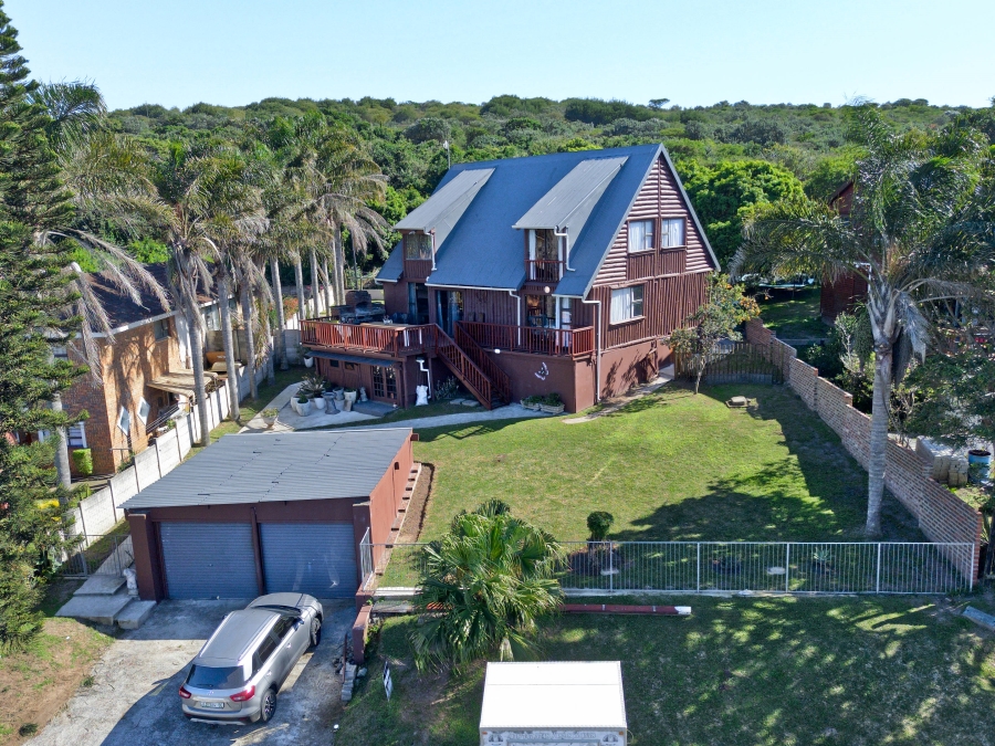 3 Bedroom Property for Sale in Winterstrand Eastern Cape